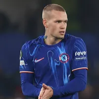 Mykhailo Mudryk of Chelsea tests positive for doping, leading to his departure from the club