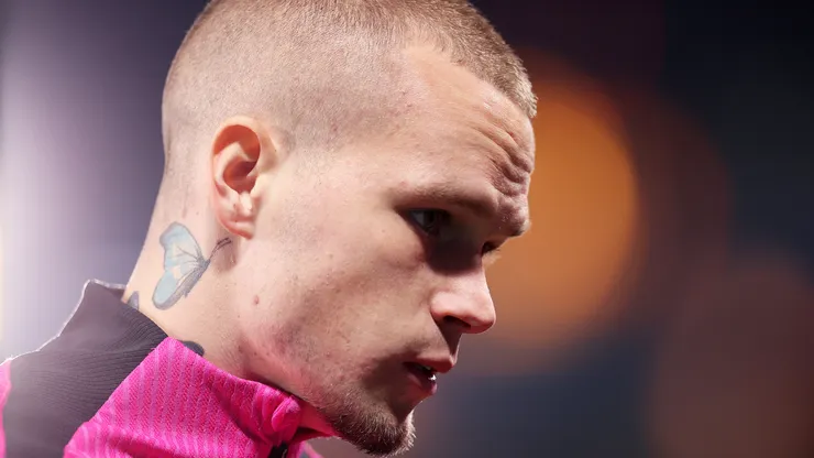 Mykhaylo Mudryk of Chelsea looks on during the warm up prior to the UEFA Conference League 2024/25 League Phase MD3 match between Chelsea FC and FC Noah at Stamford Bridge on November 07, 2024 in London, England.