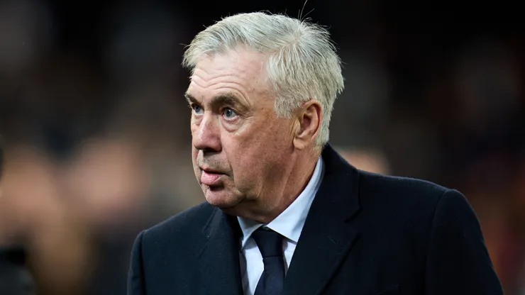 Carlo Ancelotti, Head Coach of Real Madrid, looks on prior to the LaLiga match between Valencia CF and Real Madrid CF at Estadio Mestalla on January 03, 2025 in Valencia, Spain.