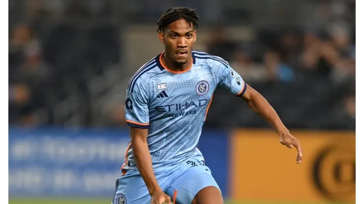 The 18-year-old left-back recognizes the move as a crucial step in his development and is eager to embrace the challenge of playing for one of the world's top clubs.