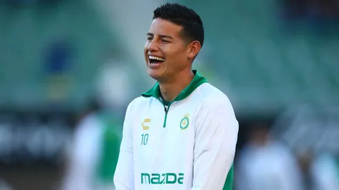 James Rodríguez of León smiles during warm-ups prior to the 5th round match between Mazatlan FC and Leon as part of the Torneo Clausura 2025 Liga MX at Estadio El Encanto on January 31, 2025 in Mazatlan, Mexico.