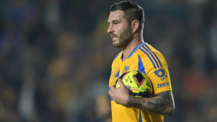 Andre-Pierre Gignac of Tigres holds the ball during the 2nd round match between Tigres UANL and Mazatlan FC.