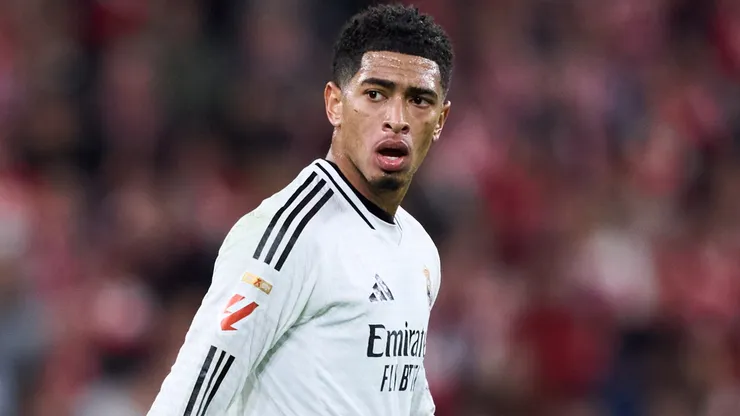 Jude Bellingham of Real Madrid looks on during the LaLiga match between Athletic Club and Real Madrid CF at Estadio de San Mames on December 04, 2024 in Bilbao, Spain.