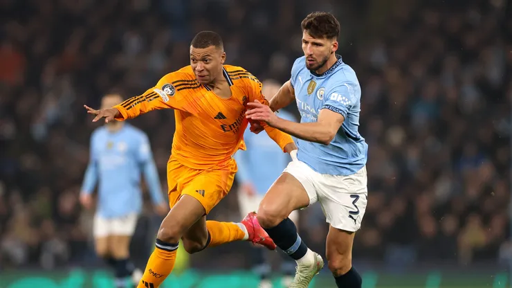 Both teams are expected to field strong starting lineups, reflecting the high stakes of the match.