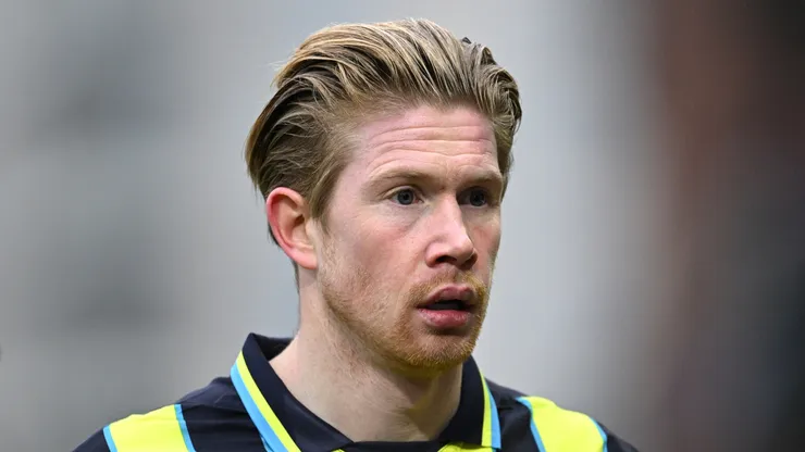 Kevin De Bruyne of Manchester City during the Emirates FA Cup Fourth Round match between Leyton Orient and Manchester City at Gaughan Group Stadium on February 08, 2025 in London, England.