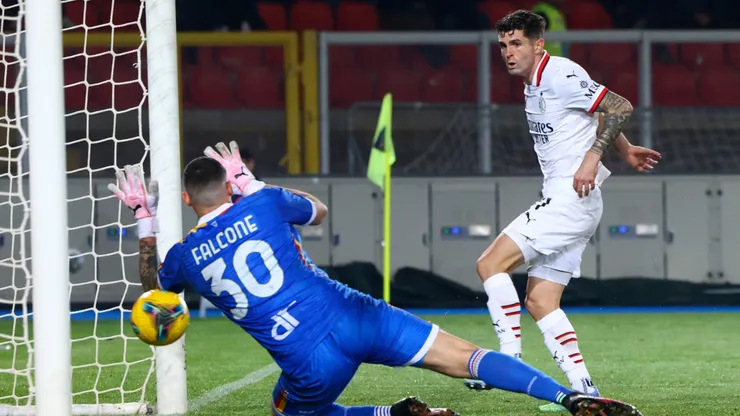 Christian Pulisic of AC Milan scores his team's third goal during the Serie A match between Lecce and AC Milan at Stadio Via del Mare on March 08, 2025 in Lecce, Italy.