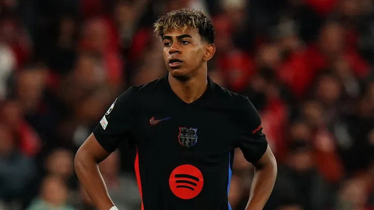 Lamine Yamal of FC Barcelona during the UEFA Champions League 2024/25 Round of 16 First Leg match between SL Benfica and FC Barcelona at Estadio da Luz on March 5, 2025 in Lisbon, Portugal.