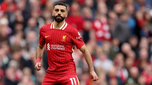 Adding a surprising twist to the situation, reports suggest that Mo Salah has offered his services to Barcelona.