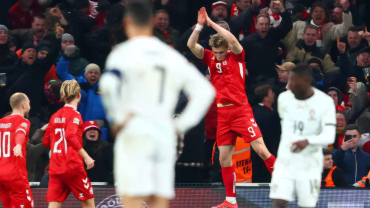 Rasmus Hojlund and Cristiano Ronaldo