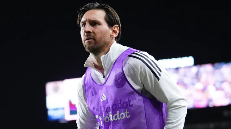 Lionel Messi #10 of Inter Miami CF warms up at the start of the second half against the Philadelphia Union at Chase Stadium on March 29, 2025 in Fort Lauderdale, Florida.