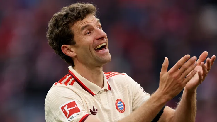 Thomas Müller of FC Bayern München celebrates after winning the Bundesliga match between FC Bayern München and FC St. Pauli 1910 at Allianz Arena on March 29, 2025 in Munich, Germany.