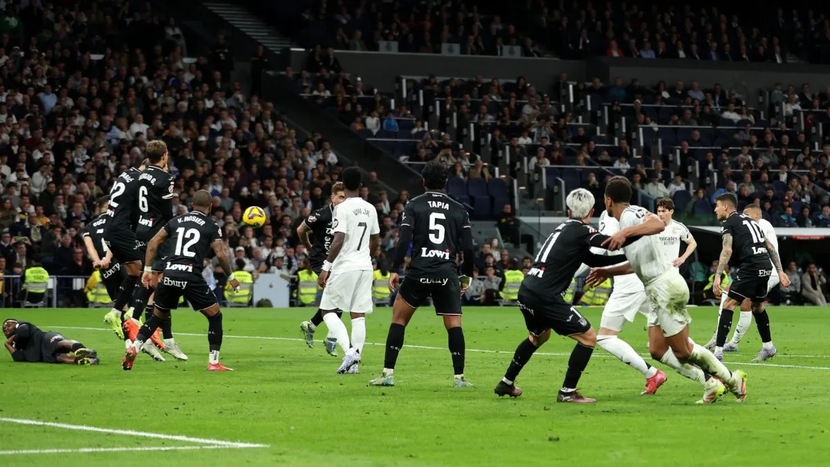 mbappe free kick real madrid