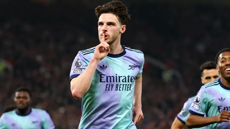 Declan Rice of Arsenal celebrates scoring his team's first goal during the Premier League match between Manchester United FC and Arsenal FC at Old Trafford on March 09, 2025 in Manchester, England.