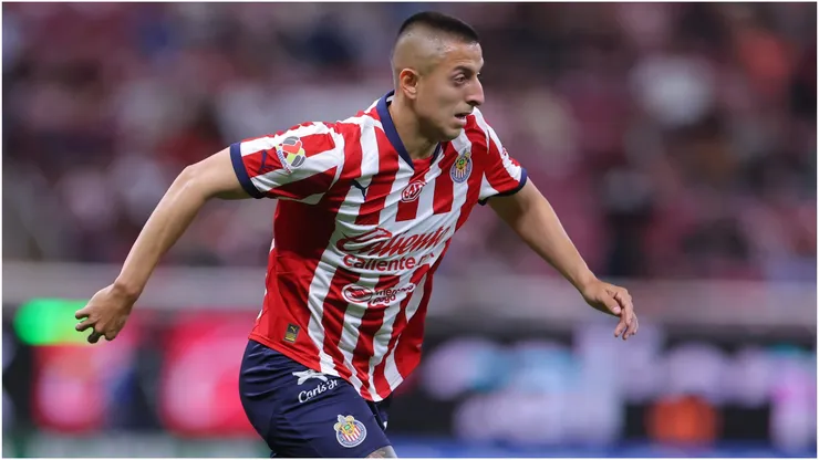 Roberto Alvarado of Chivas