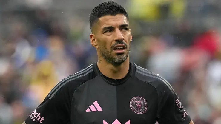 Luis Suarez #9 of Inter Miami CF seen in action during the game against the Columbus Crew at Huntington Bank Field on April 19, 2025 in Cleveland, Ohio.