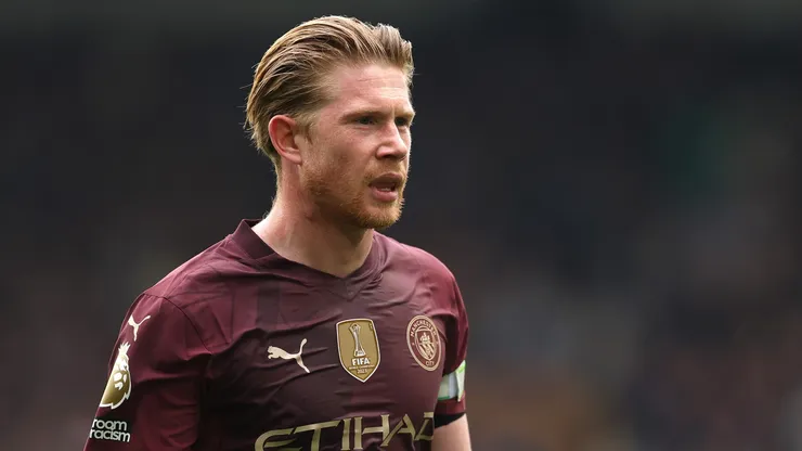 Serie A side Napoli hopes to influence Kevin De Bruyne's decision through his established relationship with compatriot Romelu Lukaku.