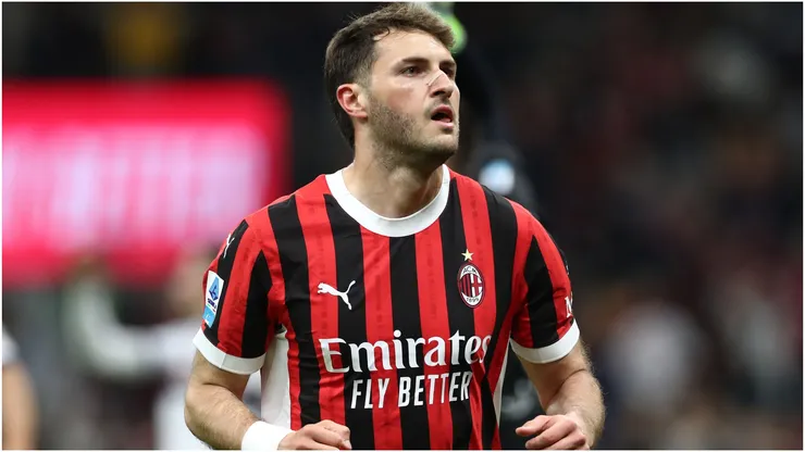 Santiago Gimenez of AC Milan