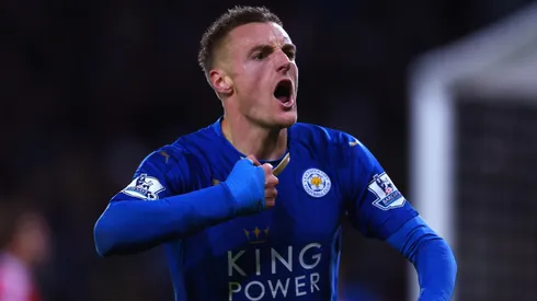 Jamie Vardy of Leicester City celebrates his record breaking goal during the Barclays Premier League match between Leicester City and Manchester United at The King Power Stadium on November 28, 2015 in Leicester, England.