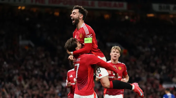 The spotlight shifts to San Mamés, where two of England’s most iconic clubs will face off in a match that could define their entire year.