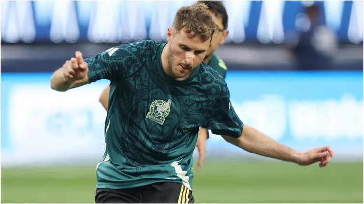 Santiago GImenez of Mexico