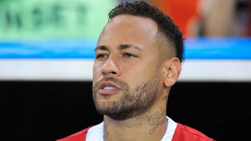 Neymar Jr of Santos looks on prior to the match between Fluminense and Santos as part of Brasileirao 2025 at Maracana Stadium on April 13, 2025 in Rio de Janeiro, Brazil.