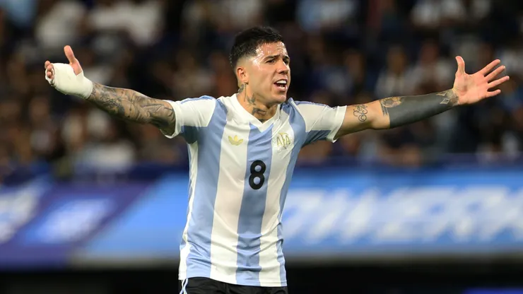 Enzo Fernández of Argentina reacts during the South American FIFA World Cup 2026 Qualifier match between Argentina and Peru at Estadio Alberto J. Armando on November 19, 2024 in Buenos Aires, Argentina.