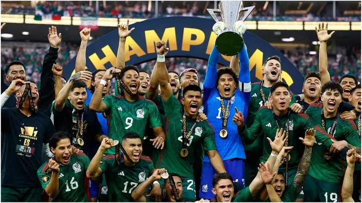 Mexico celebrates after winning the Concacaf Gold Cup