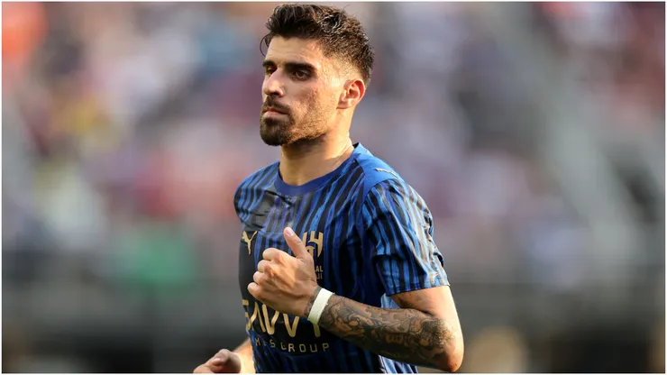 Ruben Neves playing for Al Hilal.