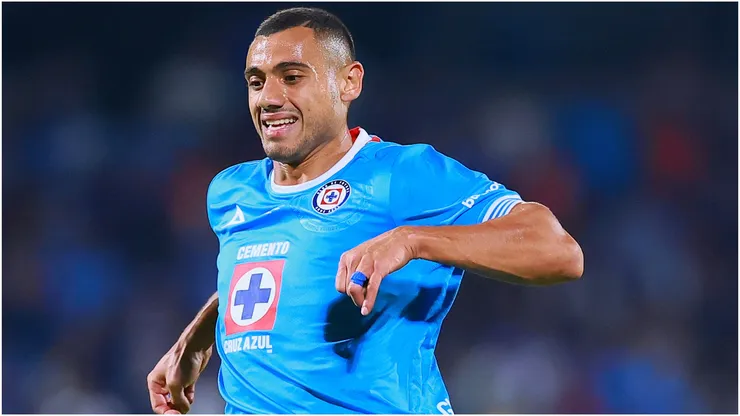 Georgios Giakoumakis of Cruz Azul