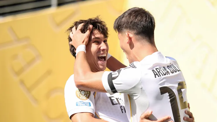 PSG will be missing key defenders Willian Pacho and Lucas Hernández due to suspension, forcing Luis Enrique to turn to Beraldo and Marquinhos to anchor the back line.