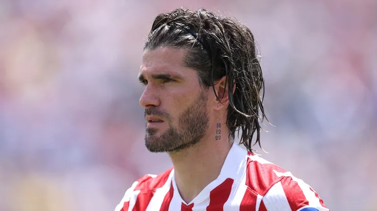 Rodrigo De Paul of Atletico De Madrid looks on during the FIFA Club World Cup 2025 group B match between Club Atletico de Madrid and Botafogo FR at Rose Bowl Stadium on June 23, 2025 in Pasadena, California.