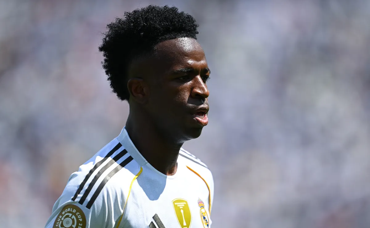 Vinícius Jr. breaks silence with bold statement amid Real Madrid