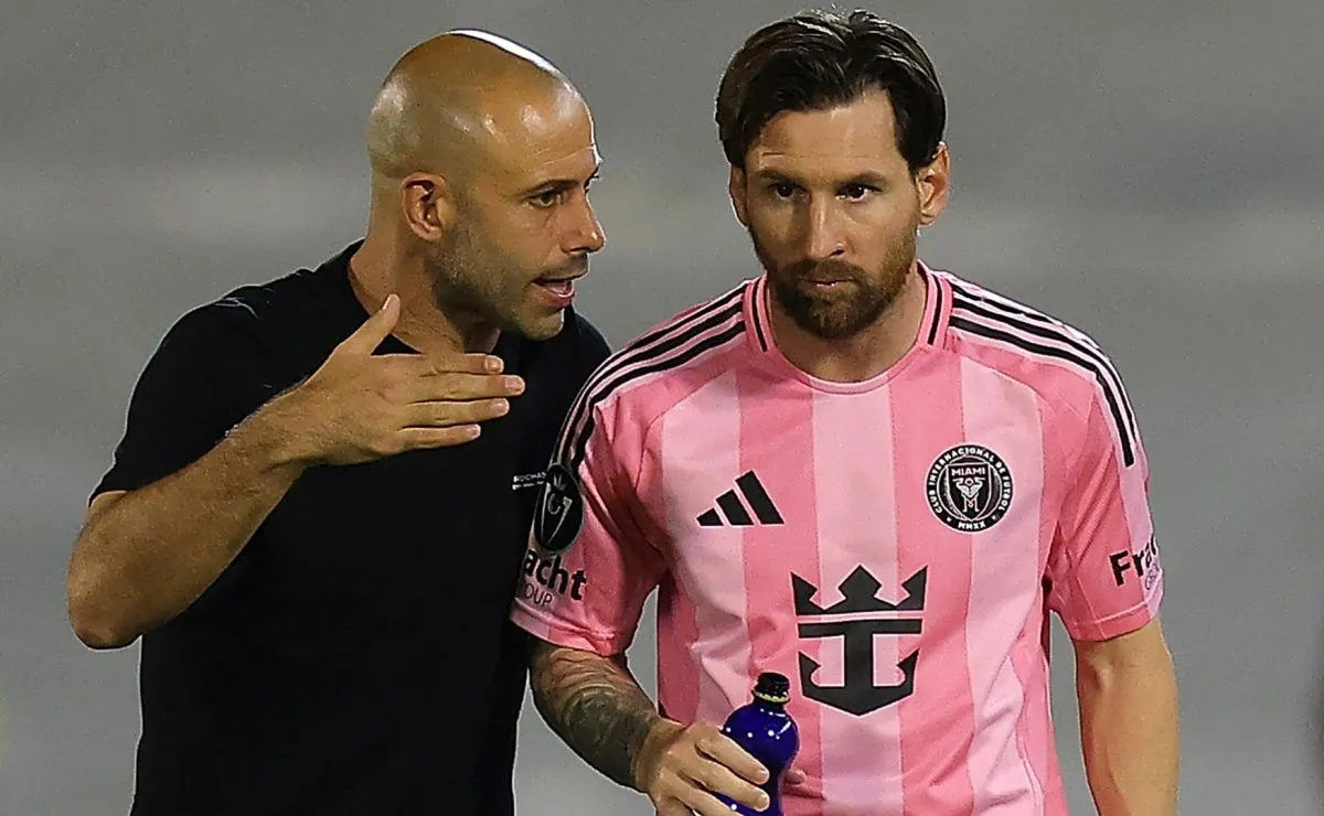 ハ*郎様 Kemper Player & Conisis Black Messi Coach Mascherano addresses Lionel Messi's Inter Miami contract