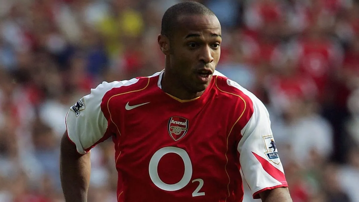 Thierry Henry of Arsenal during the Barclays Premiership match between Arsenal and Middlesbrough at Highbury, on August 22, 2004. (Source: Phil Cole/Getty Images)