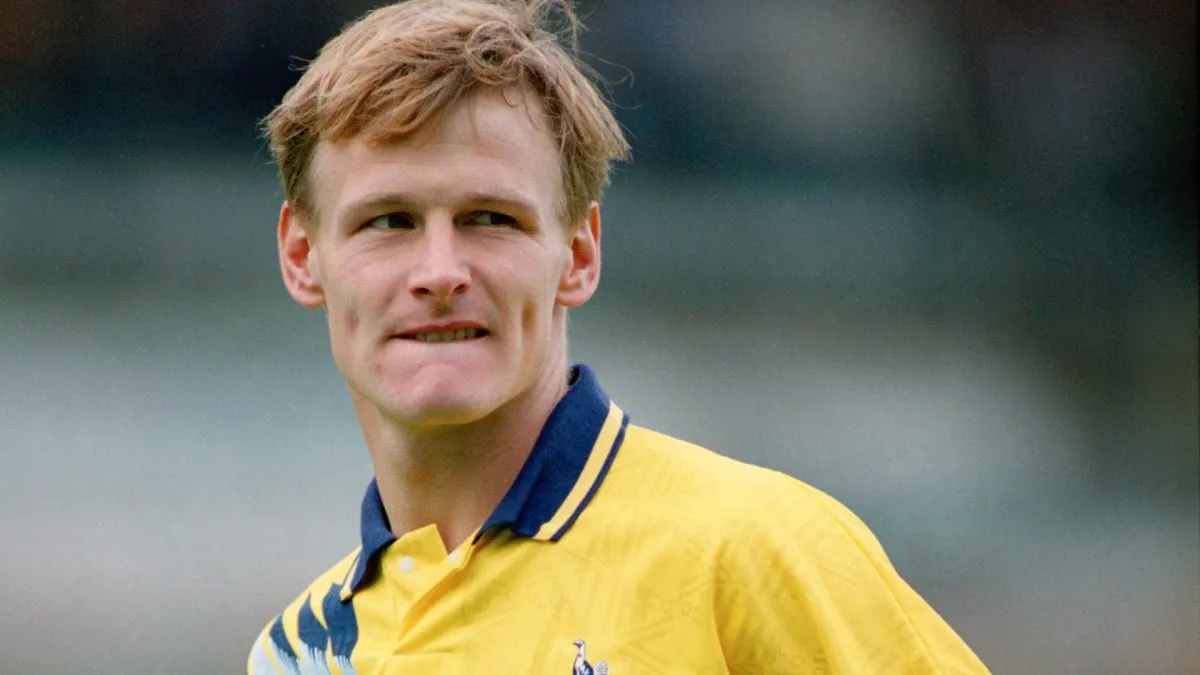 Teddy Sheringham, of Tottenham Hotspur, during an English Premier League match against Ipswich Town at Portman Road, Ipswich, 30th August 1992. (Source: Mike Hewitt/Getty Images)