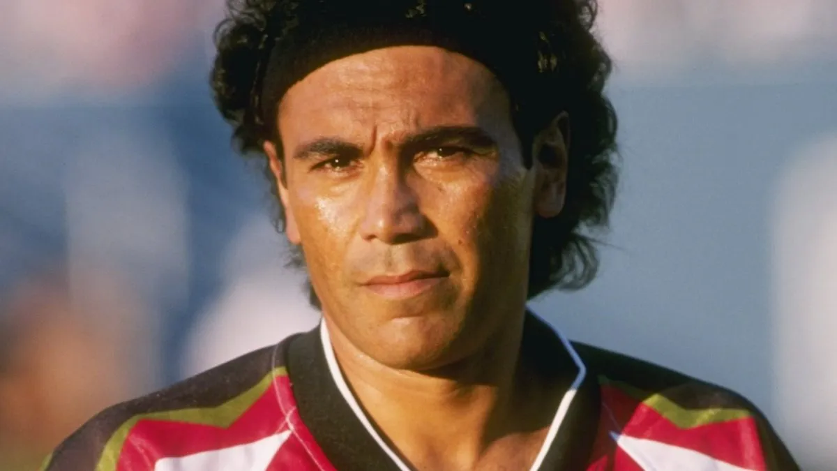 Hugo Sanchez of the Dallas Burn stands on the field during a game against the San Jose Clash at the Cotton Bowl in 1996. (Source: Getty Images)