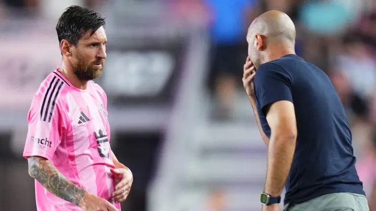 Javier Mascherano, head coach of Inter Miami CF, gives instructions to Lionel Messi #10 during the MLS match between Inter Miami CF and Nashville SC.