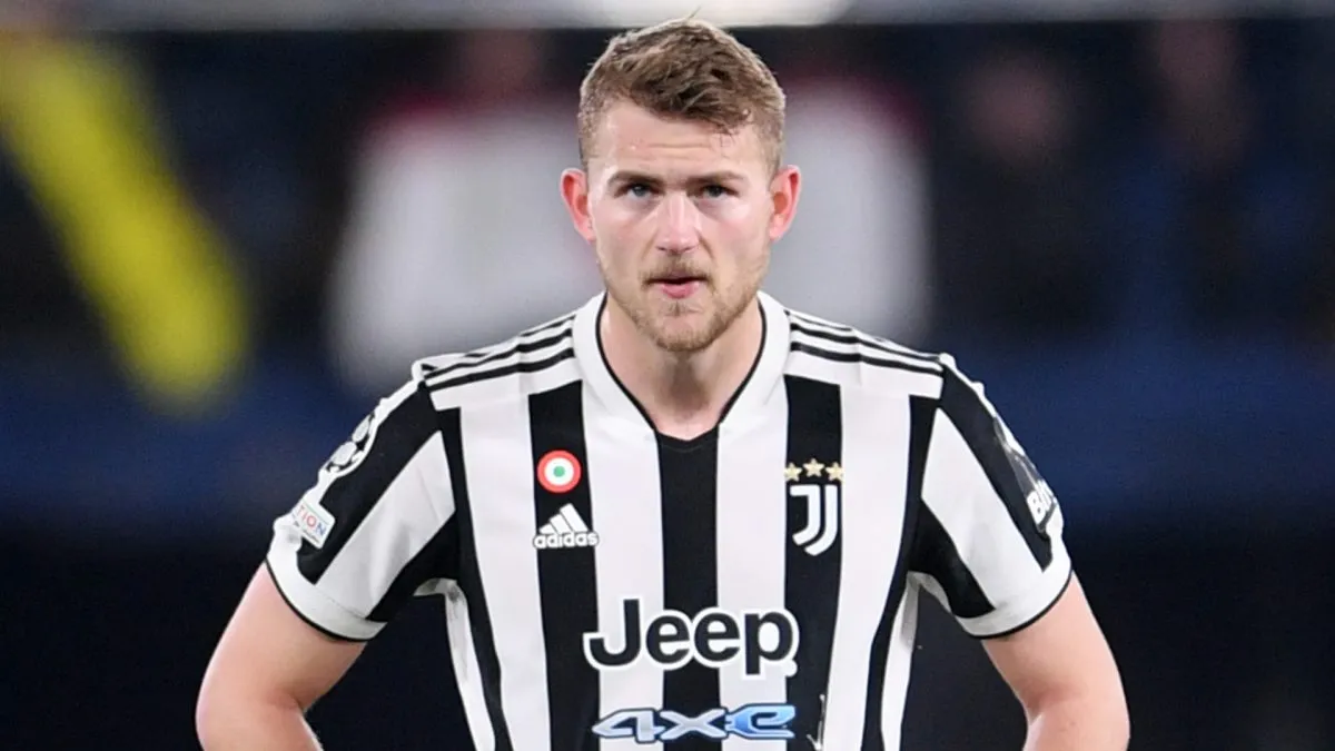 Matthijs de Ligt of Juventus reacts during the UEFA Champions League Round Of Sixteen Leg One match in 2022. (Source: Aitor Alcalde/Getty Images)