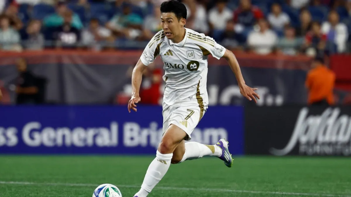 Son Heung-Min #7 of Los Angeles FC controls the ball during the MLS match between New England Revolution and Los Angeles Football Club at Gillette Stadium on August 16, 2025 in Foxborough, Massachusetts.