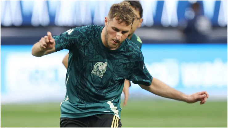 Santiago GImenez of Mexico