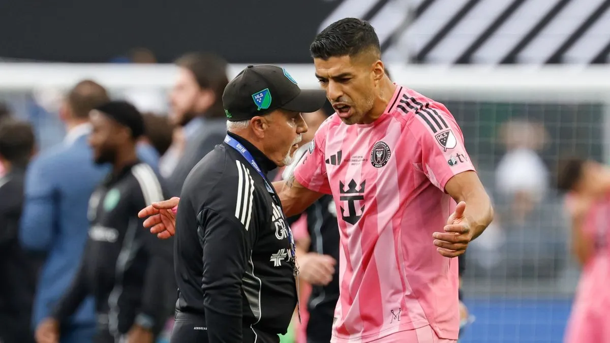 Gene Ramirez of the Seattle Sounders and Luis Suárez #9 of Inter Miami CF interact