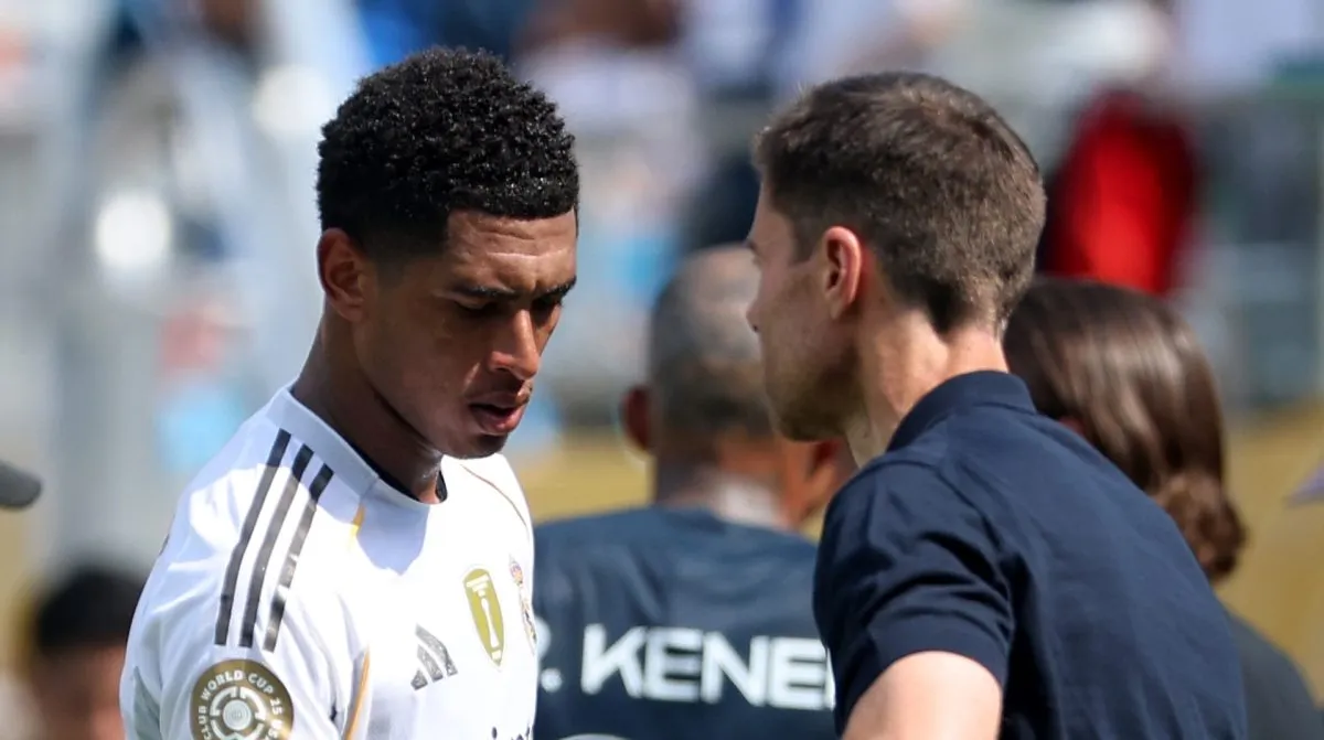 Jude Bellingham #5 of Real Madrid C. F. shakes hands with Xabi Alonso, Head Coach of Real Madrid C. F., after being substituted during the FIFA Club World Cup 2025.