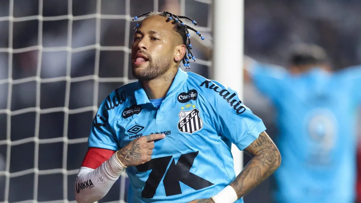 Neymar has had a difficult career since suffering several consecutive injuries.