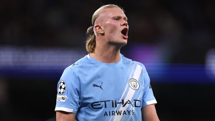 Erling Haaland of Manchester City reacts during the UEFA Champions League 2025/26 League Phase MD1 match between Manchester City and SSC Napoli.