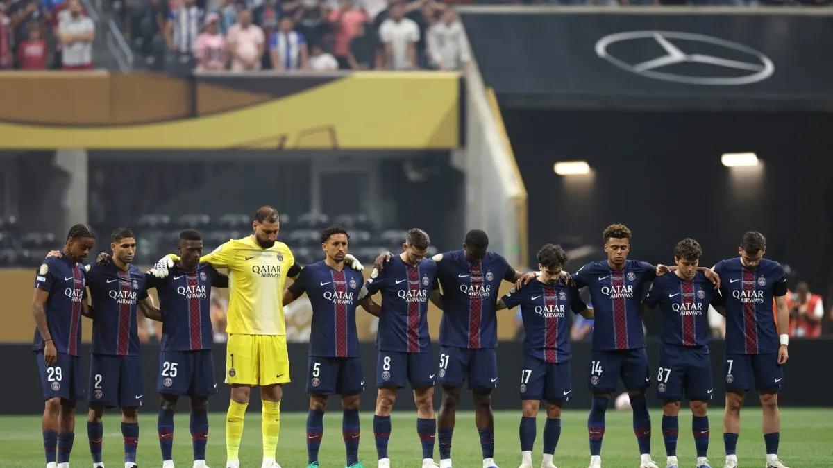 Paris Saint-Germain teammates stand together prior to playing in the FIFA Club World Cup 2025 quarter-final match between Paris Saint-Germain and FC Bayern München at Mercedes-Benz Stadium on July 05, 2025 in Atlanta, Georgia.