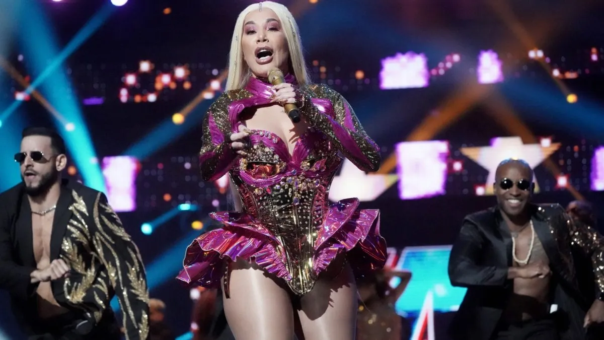 Ivy Queen performs onstage during the 2024 Premios Juventud Awards.