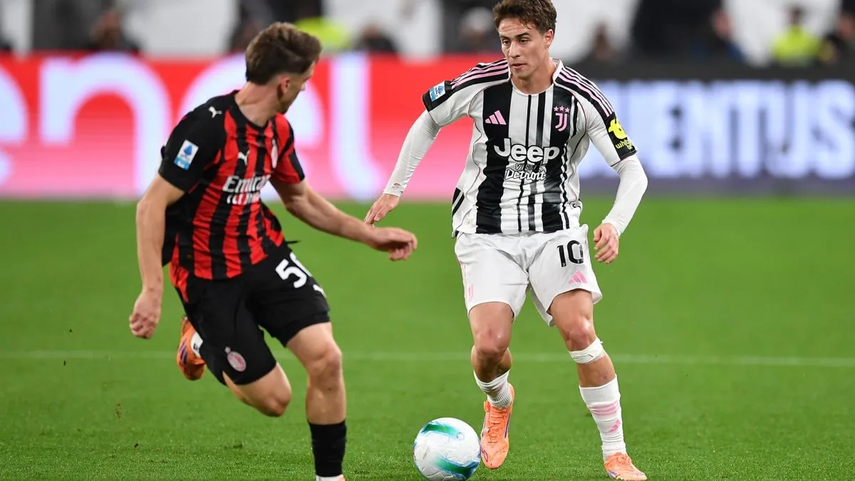 Kenan Yildiz in action during the Serie A match between Juventus and AC Milan.