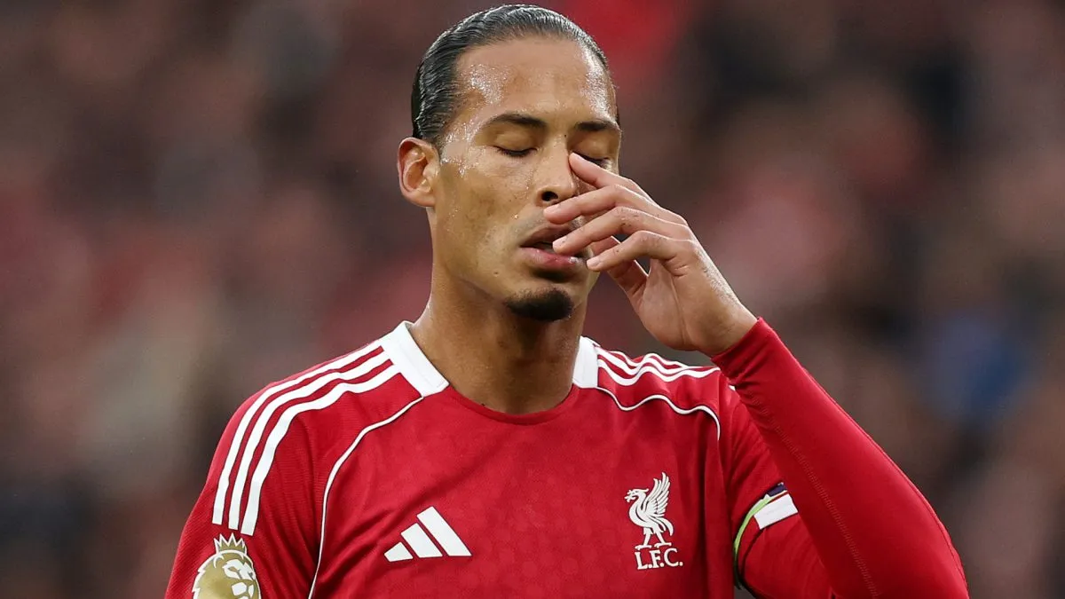 Liverpool star Virgil van Dijk reacting