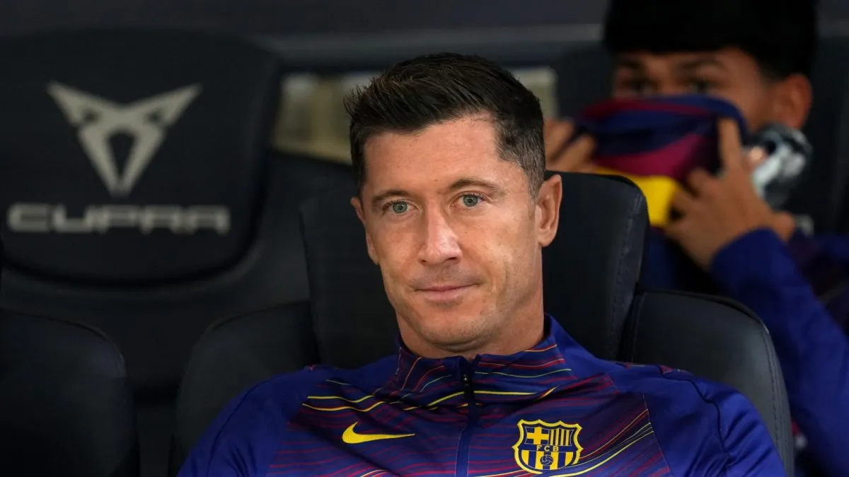 Lewandowski remains goalless in the 2025-26 Champions League.