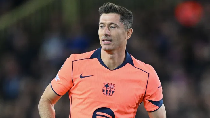 Robert Lewandowski’s contract with Barcelona runs through June 30, 2026.